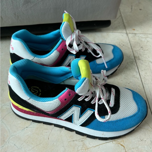 Brand New!!! New Balance Sneakers - Picture 3 of 5